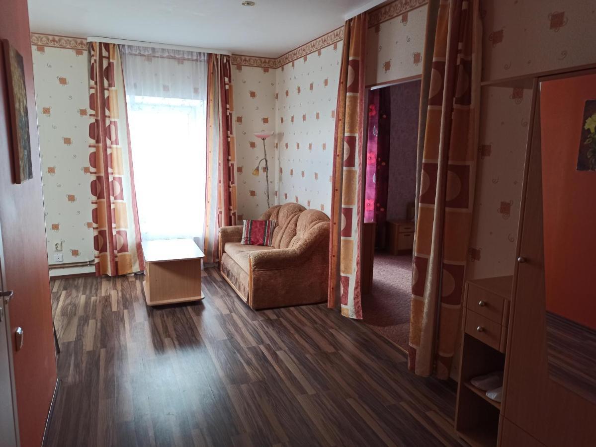Central Hotel Narva Eksteriør billede