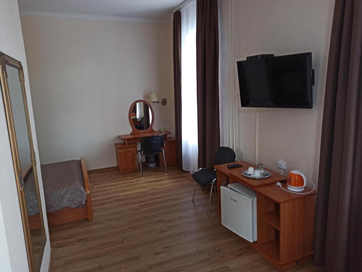 Central Hotel Narva Eksteriør billede