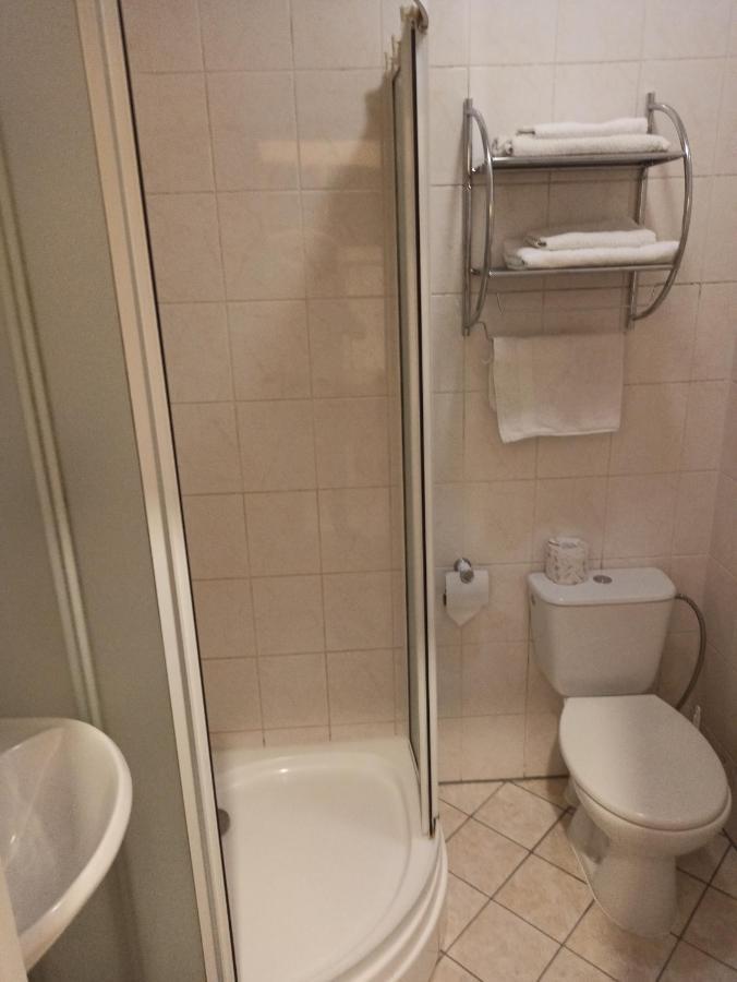 Central Hotel Narva Eksteriør billede