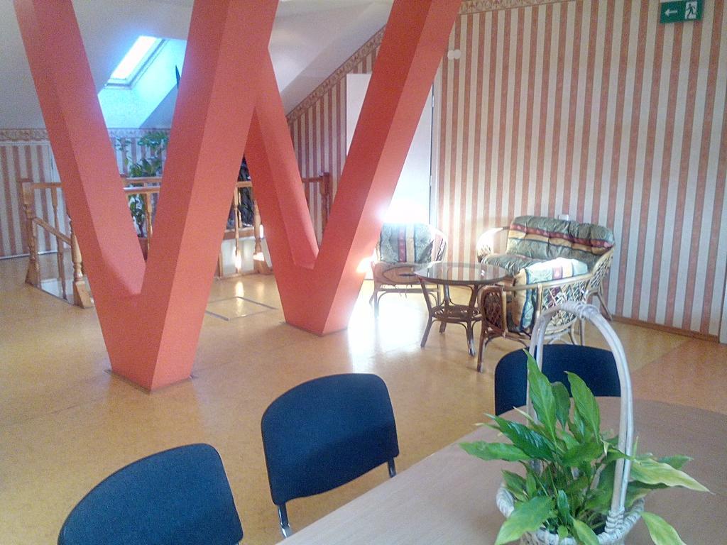 Central Hotel Narva Eksteriør billede
